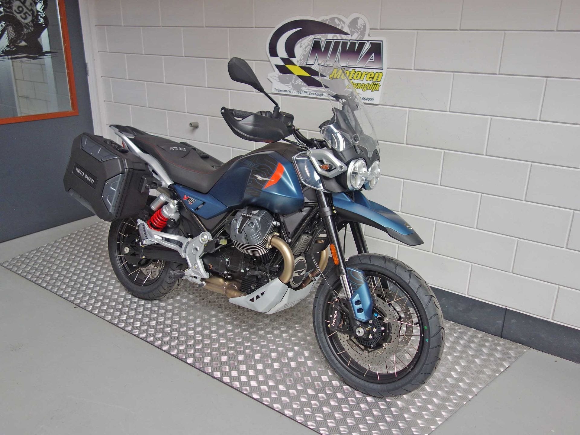Moto Guzzi V85 TT Travel, Motoren, Meer dan 35 kW, Overig, ABS, Gebruikt