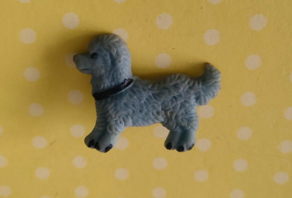 Vintage jaren '40 blauwe celluloid Scottie kinder broche., Ophalen of Verzenden, Zo goed als nieuw, Blauw