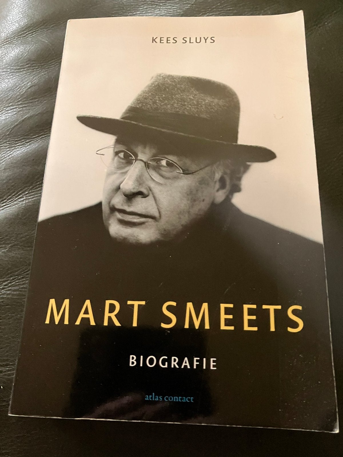 Mart Smeets Biografie - Kees Sluys, Ophalen of Verzenden, Zo goed als nieuw