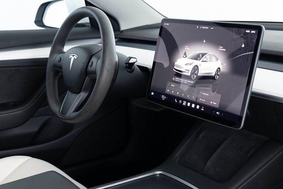 Tesla Model 3 Standard RWD Plus 60 kWh *SOH 94.7%* WIT LEDER, Automaat, 12 maanden, Gebruikt, Euro 6