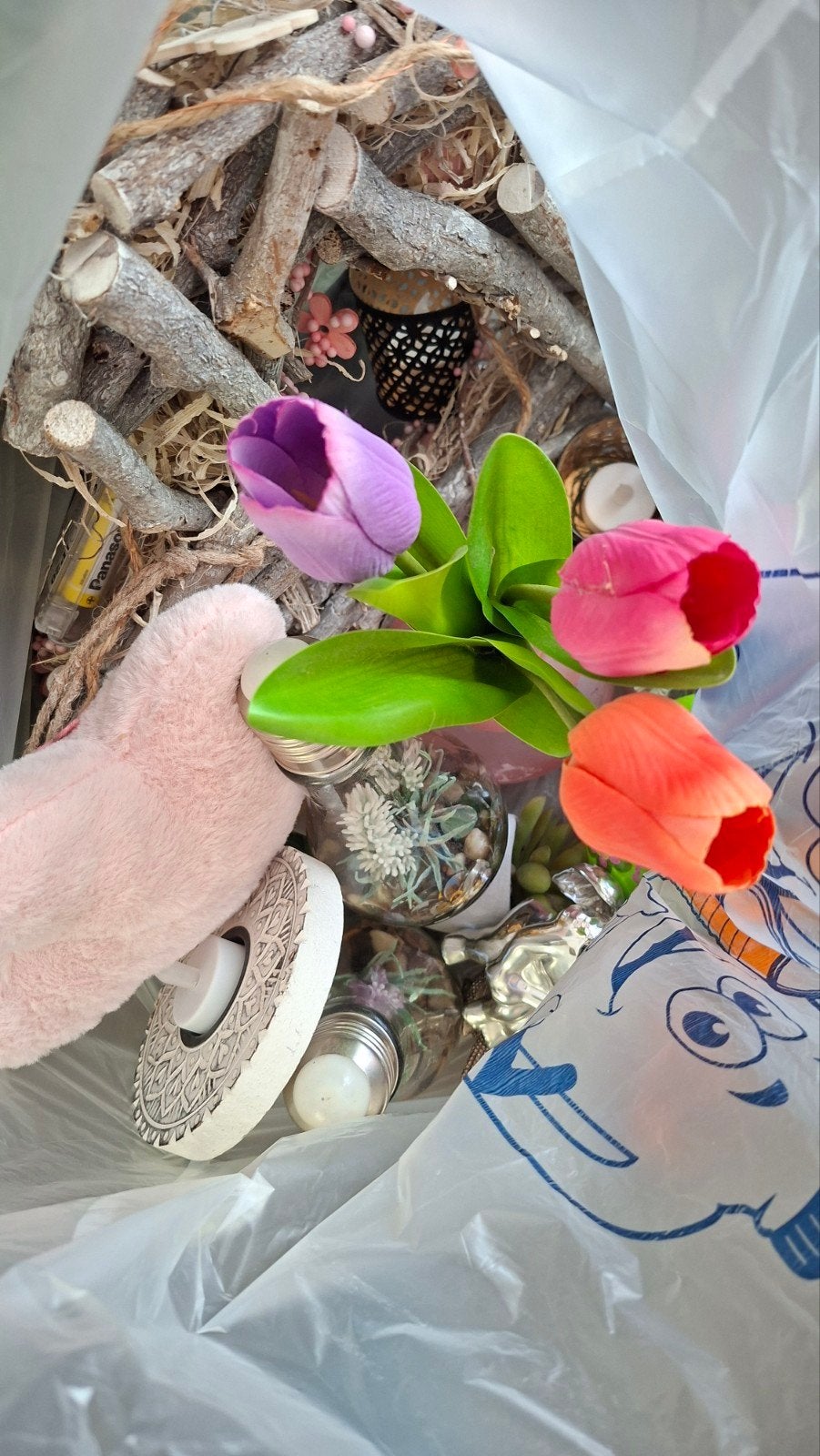 Decoratieve kikkers, egel en kunstbloemen, Huis en Inrichting, Ophalen, Gebruikt, Meerkleurig, Overige stijlen