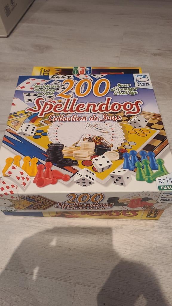 200 spellen doos, Vijf spelers of meer, Ophalen, Nieuw, Clown Games