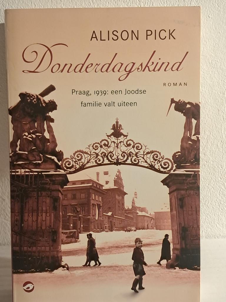 Donderdagskind | Alison Pick | Roman | Historische Roman, Gelezen, Alison Pick, Ophalen of Verzenden, Nederland