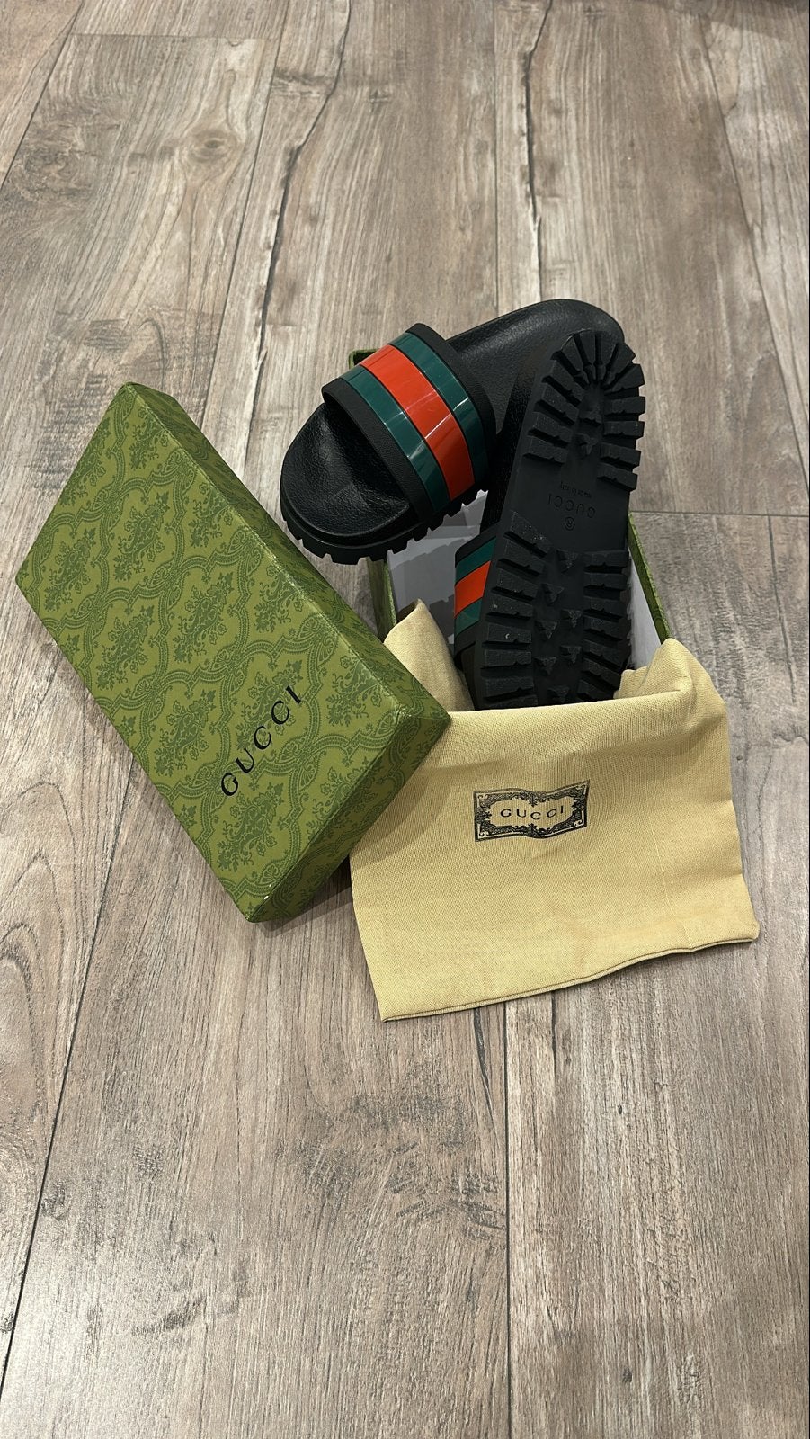 Gucci slippers, Kleding | Heren, Schoenen, Ophalen of Verzenden, Nieuw, Zwart, Slippers