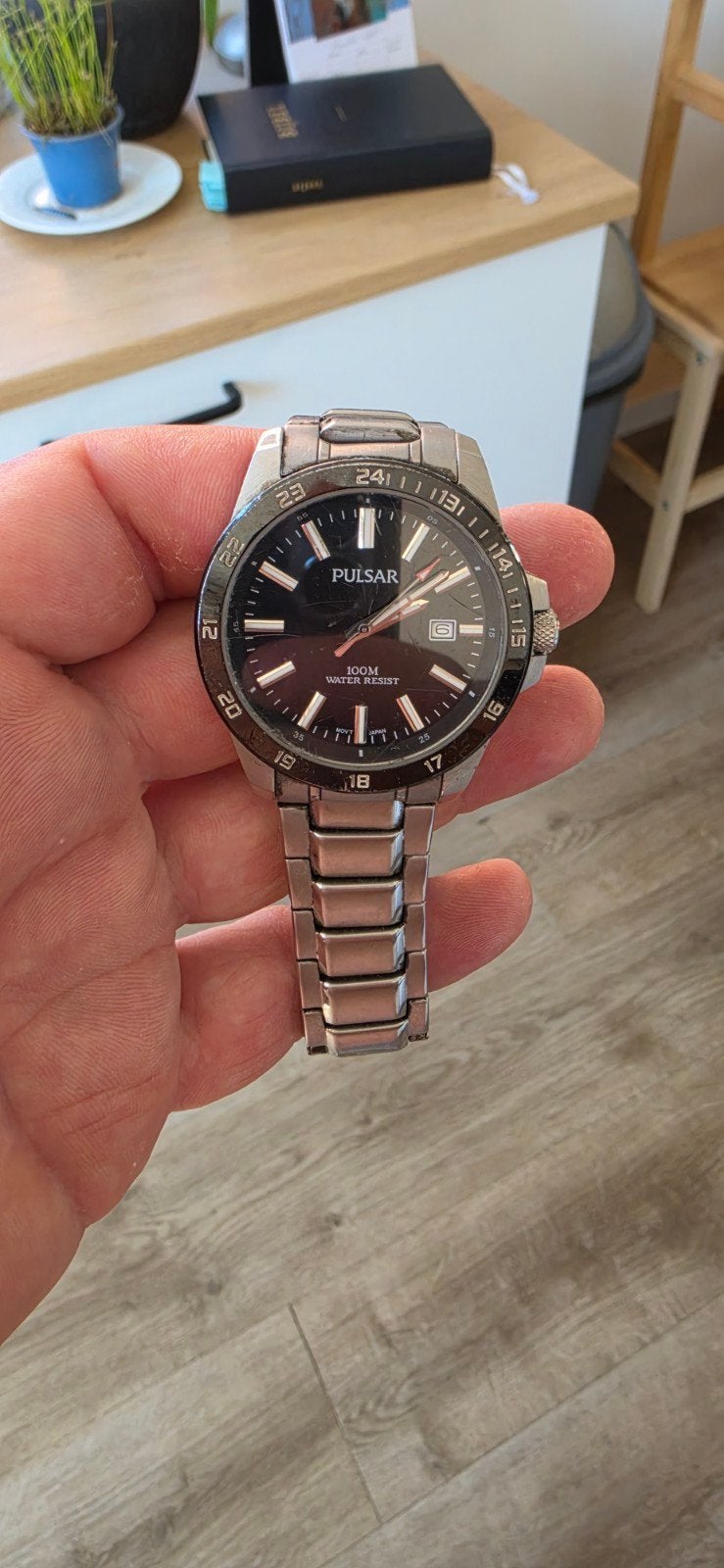 Pulsar Herenhorloge - Zilverkleurig met Zwarte Wijzerplaat, Staal, Gebruikt, Staal, Polshorloge