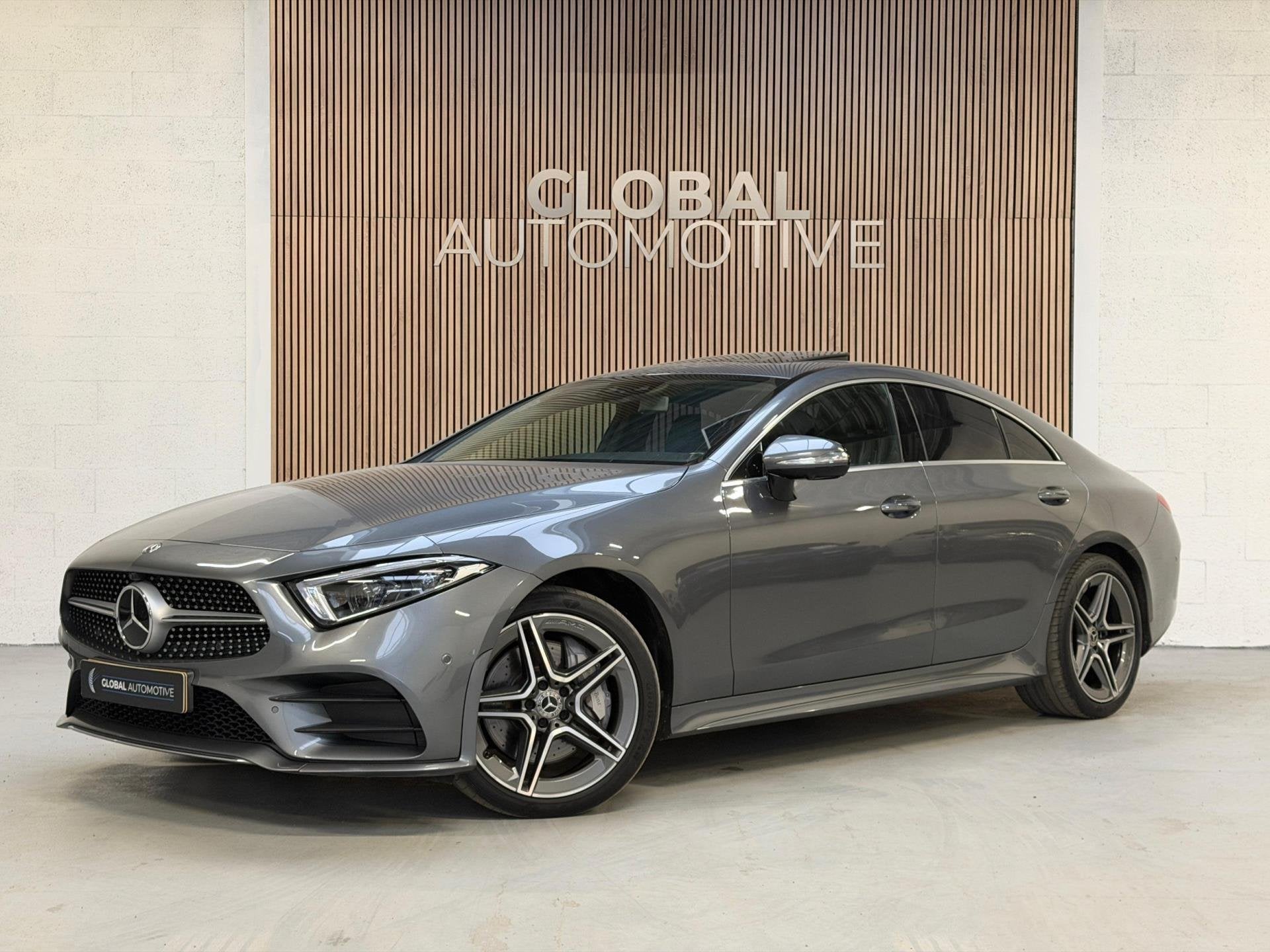 Mercedes-Benz CLS-klasse 450 4MATIC Premium Plus | Sfeer | 3, Auto's, Automaat, Gebruikt, 367 pk, Leder