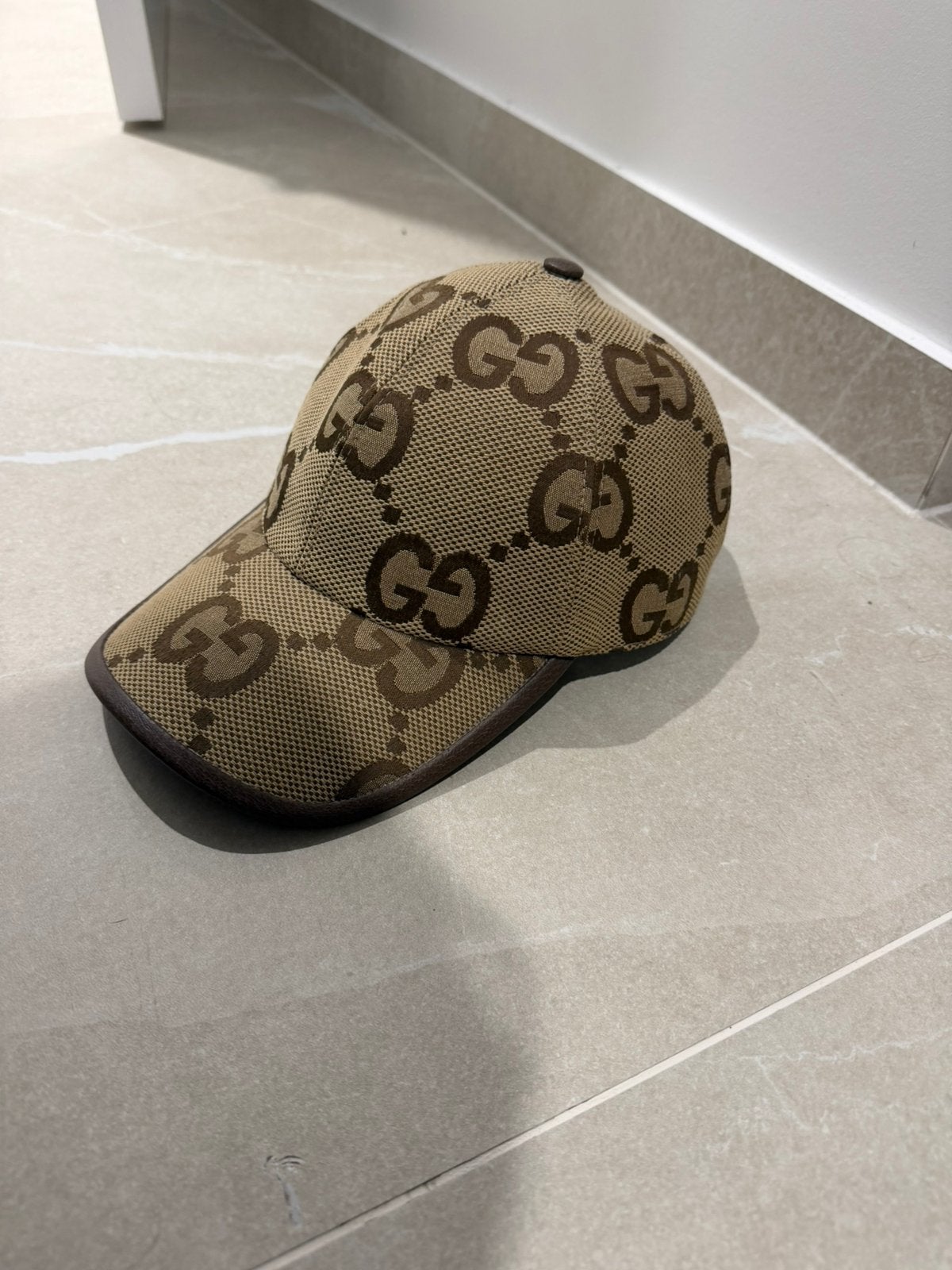 Gucci pet, Kleding | Heren, Ophalen of Verzenden, Gedragen, 57 cm (M, 7⅛ inch) of minder, Pet