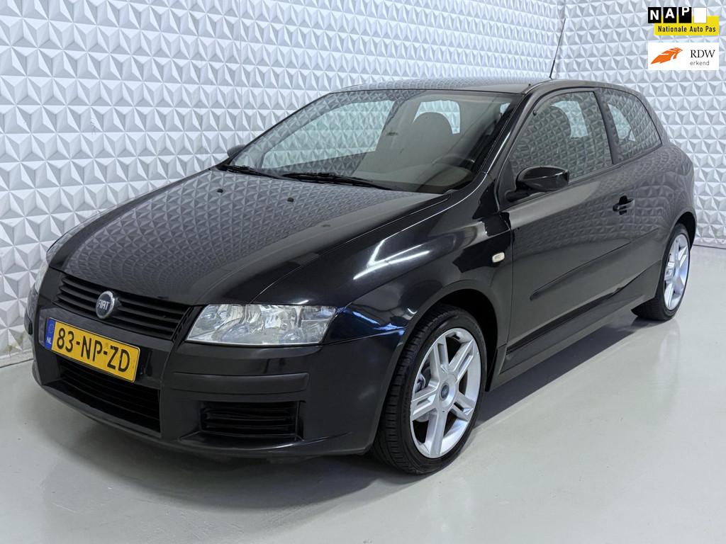 Fiat Stilo 1.6-16V Active Plus * 2e EIGENAAR * 149.000km (20, Voorwielaandrijving, 1596 cc, Gebruikt, Startonderbreker