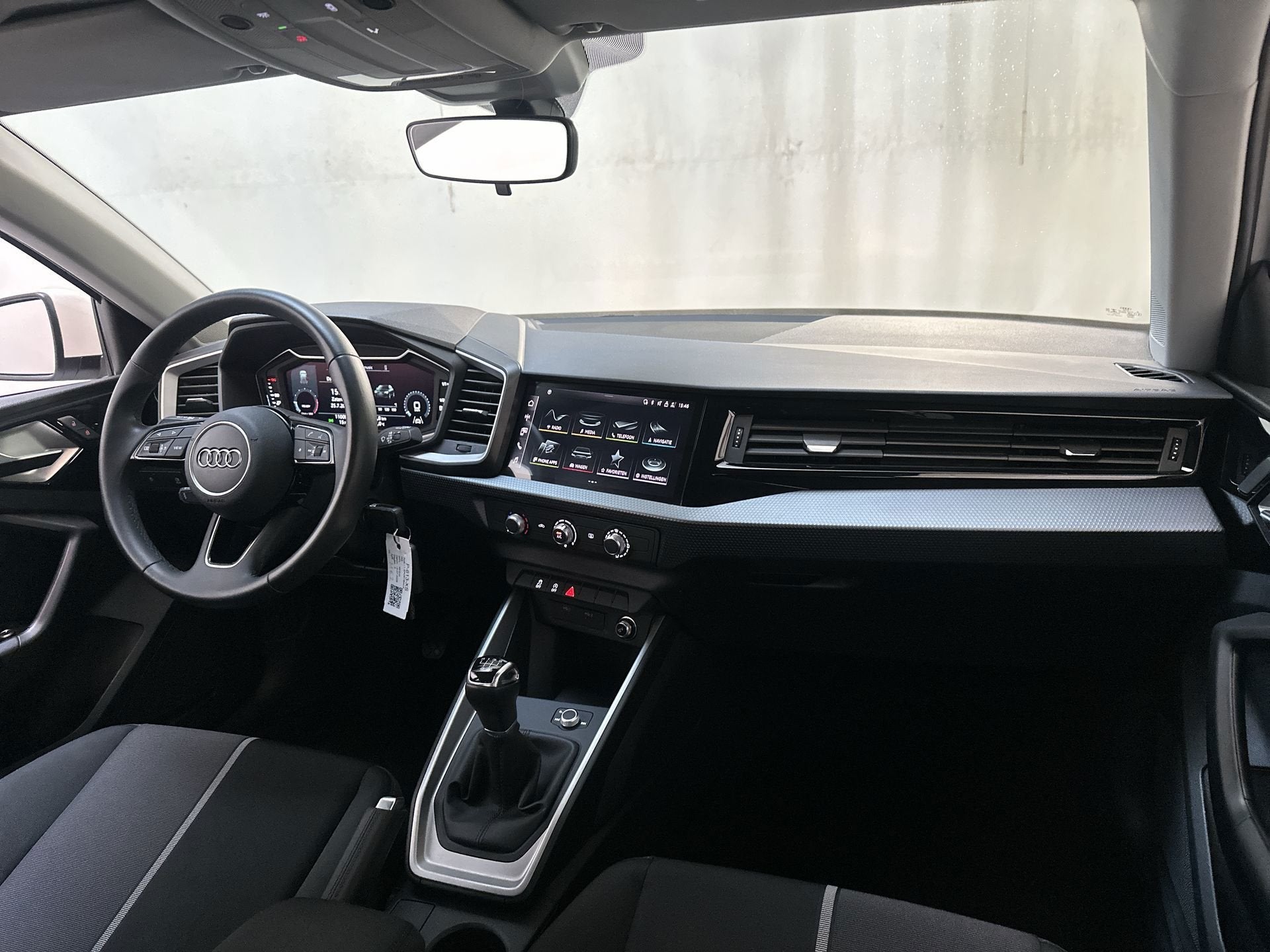 Audi A1 Sportback 25 TFSI Pro Line Navigatie DAB+ App-Connec, Stof, 95 pk, Met garantie (alle), Origineel Nederlands