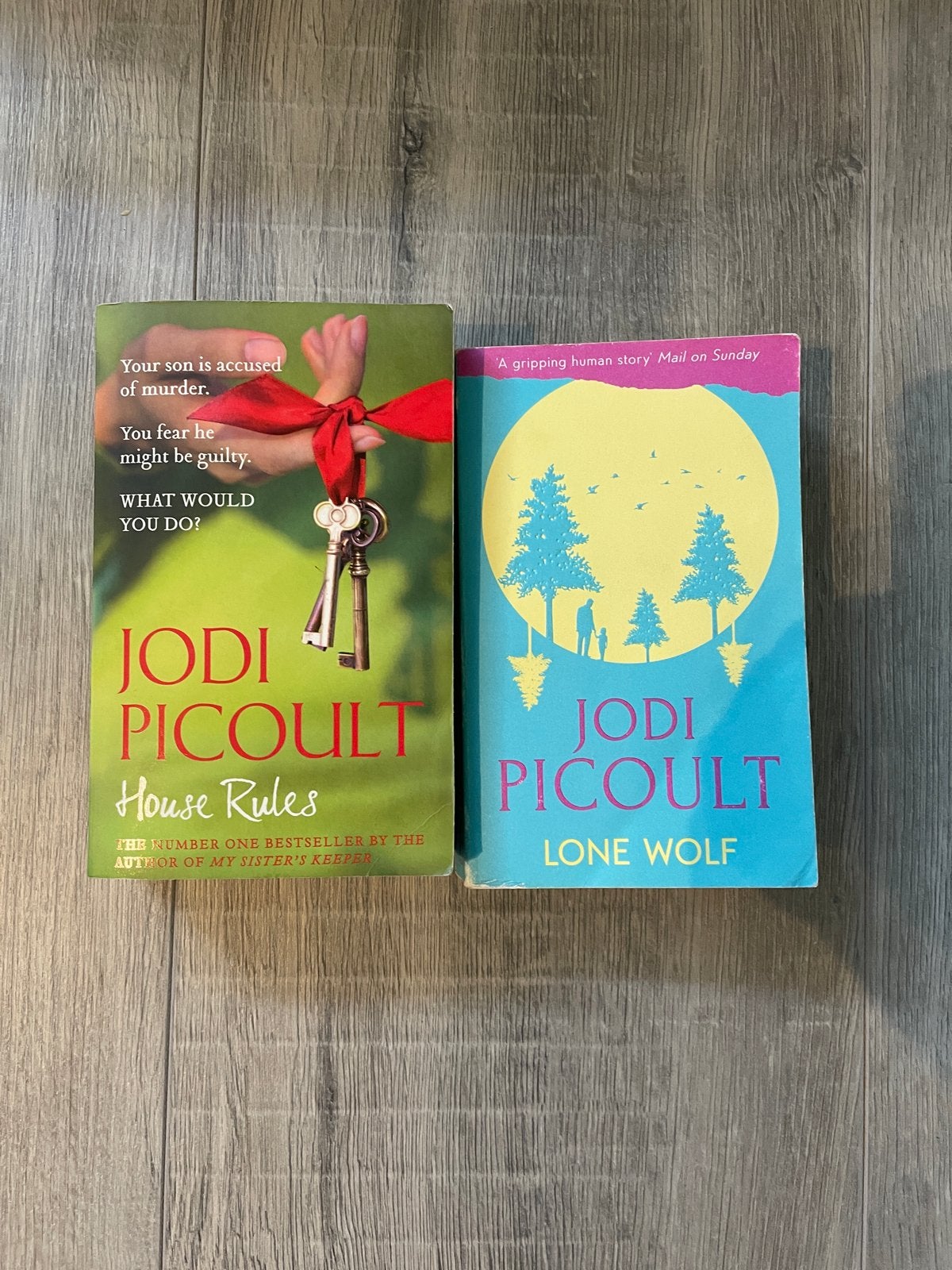 Jodi Picoult Boeken: House Rules & Lone Wolf (Engels), Boeken, Ophalen of Verzenden, Gelezen, Wereld overig