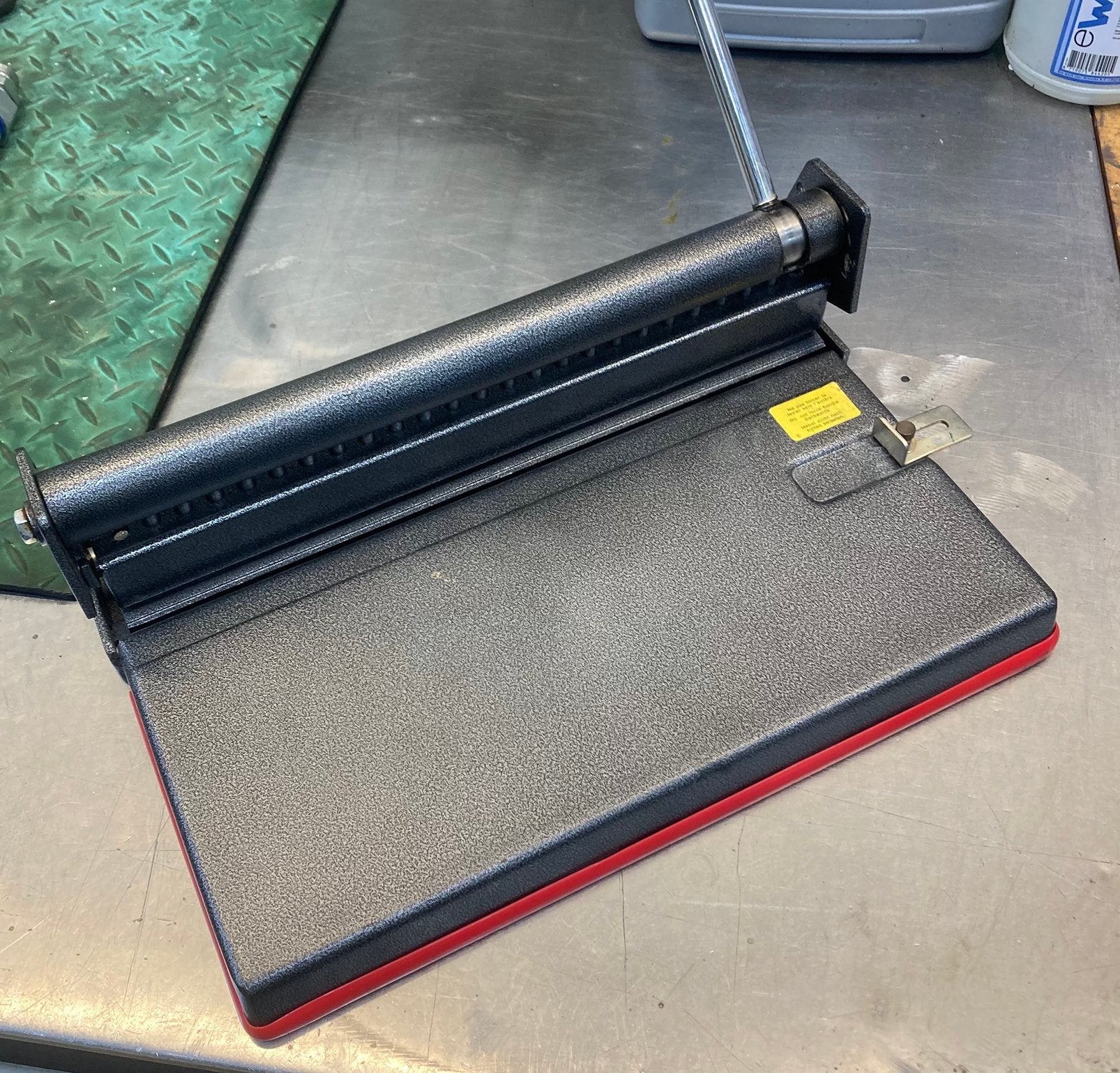 Degelijke perforator 23 gats, Diversen, Ophalen, Gebruikt