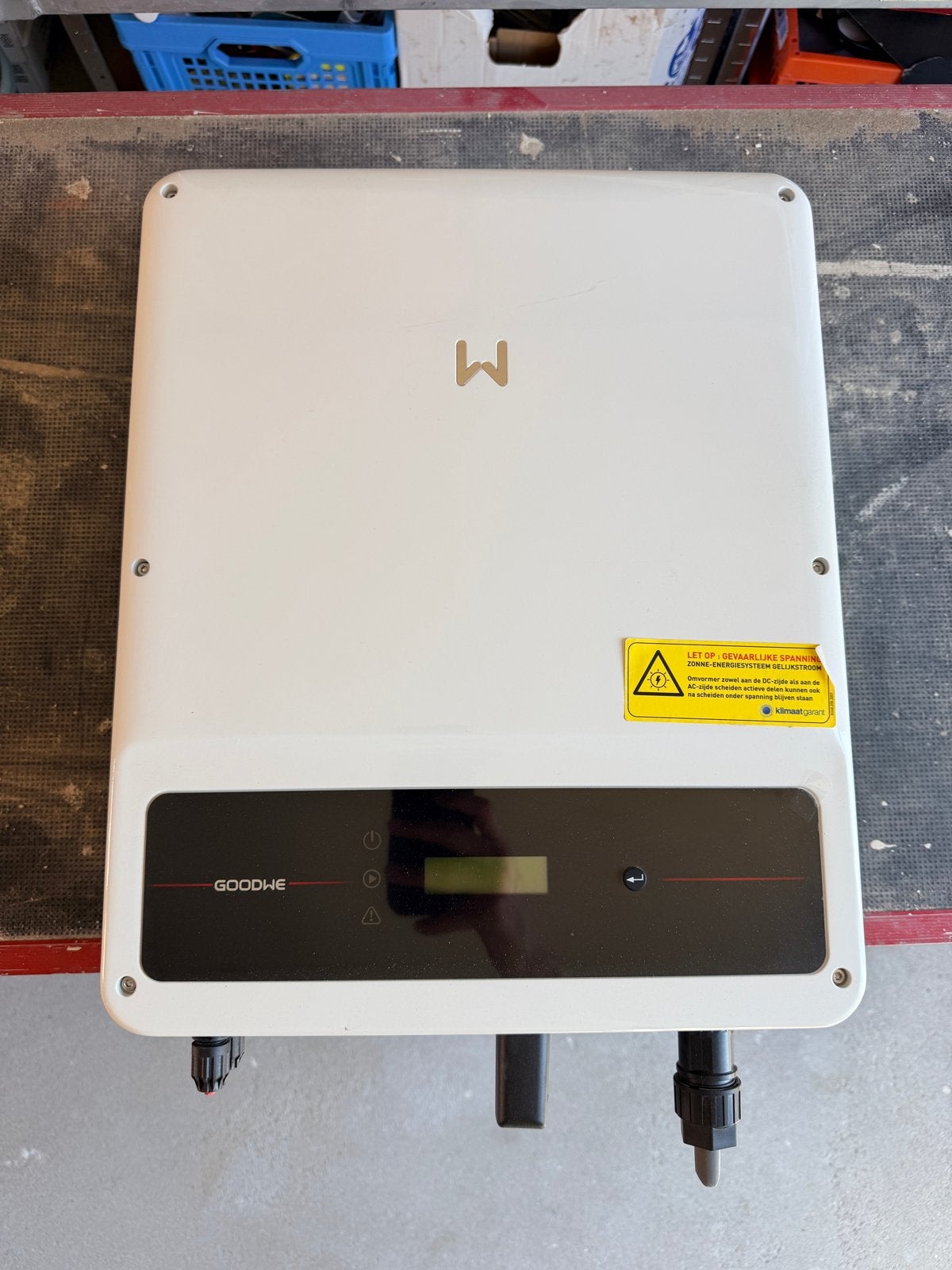 Zo goed als nieuwe Goodwe GW4000-SDT-20 omvormer, Ophalen, Zo goed als nieuw, Overige typen, 200 wattpiek of meer