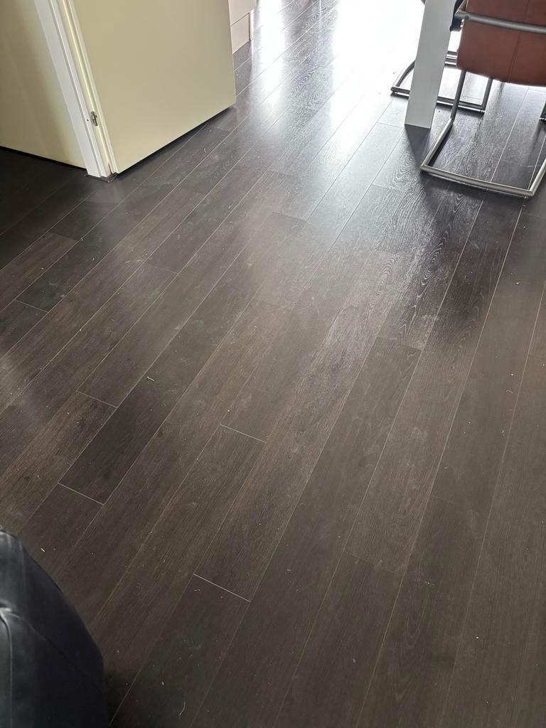 Donker Laminaat - ca. 40 m2, Ophalen, Gebruikt, Bruin, 25 tot 50 m²