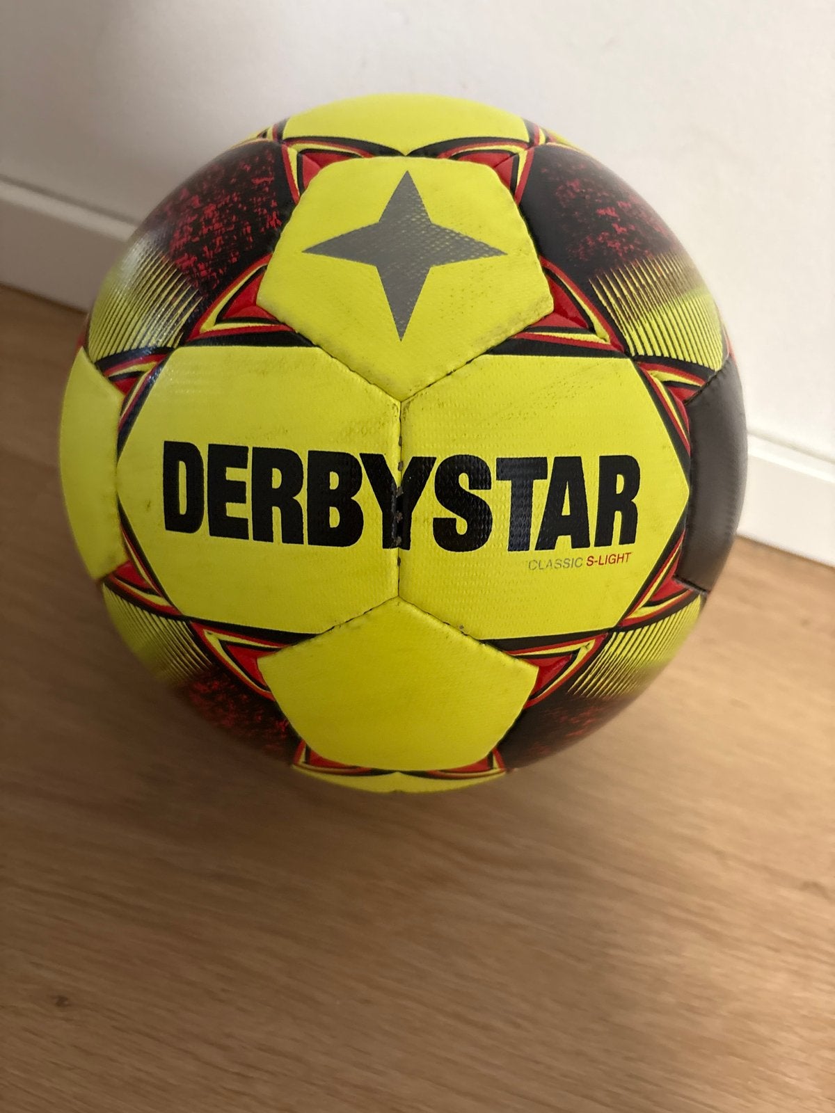 Derbystar Classic S-Light Handgestikte Voetbal Maat 5, Verzenden, Gebruikt, Bal