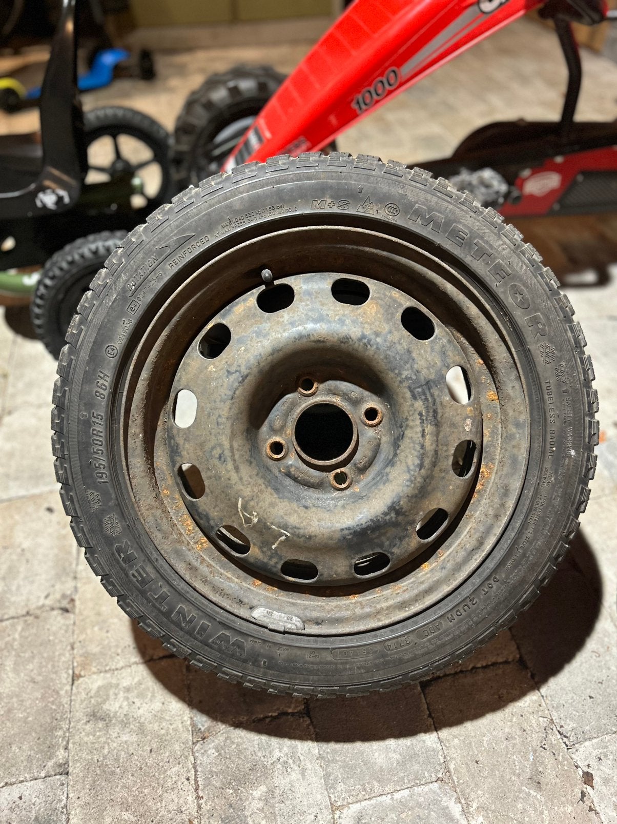 Set: 4 Meteor winterbanden 195/50R15 82H, Ophalen, Gebruikt
