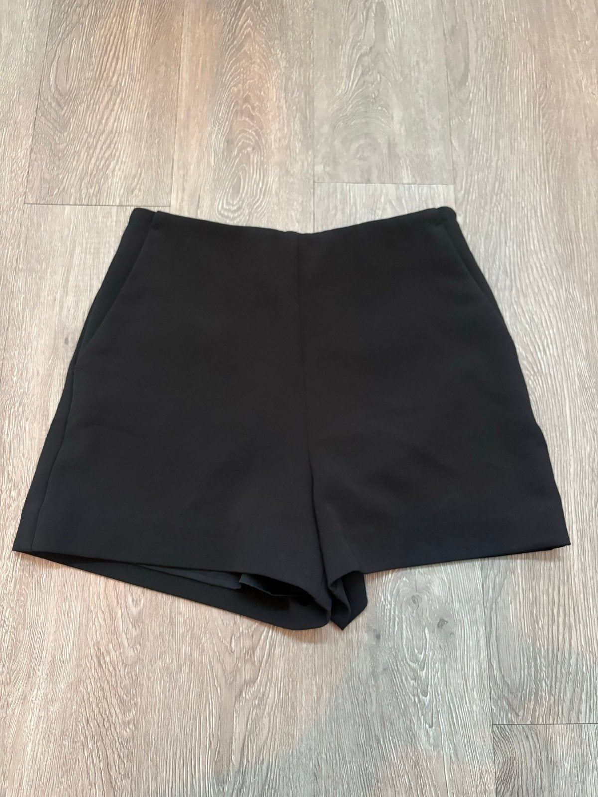 Marciano Guess zwarte shorts - Italiaanse maat 40 (valt als, Kort, Zwart, Ophalen of Verzenden, Zo goed als nieuw
