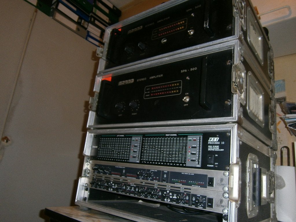 2x Dateq SPA500, BST eq, Behringer Mastercom, Super X, Cases, Muziek en Instrumenten, Ophalen, Gebruikt, 1000 watt of meer, P.A.