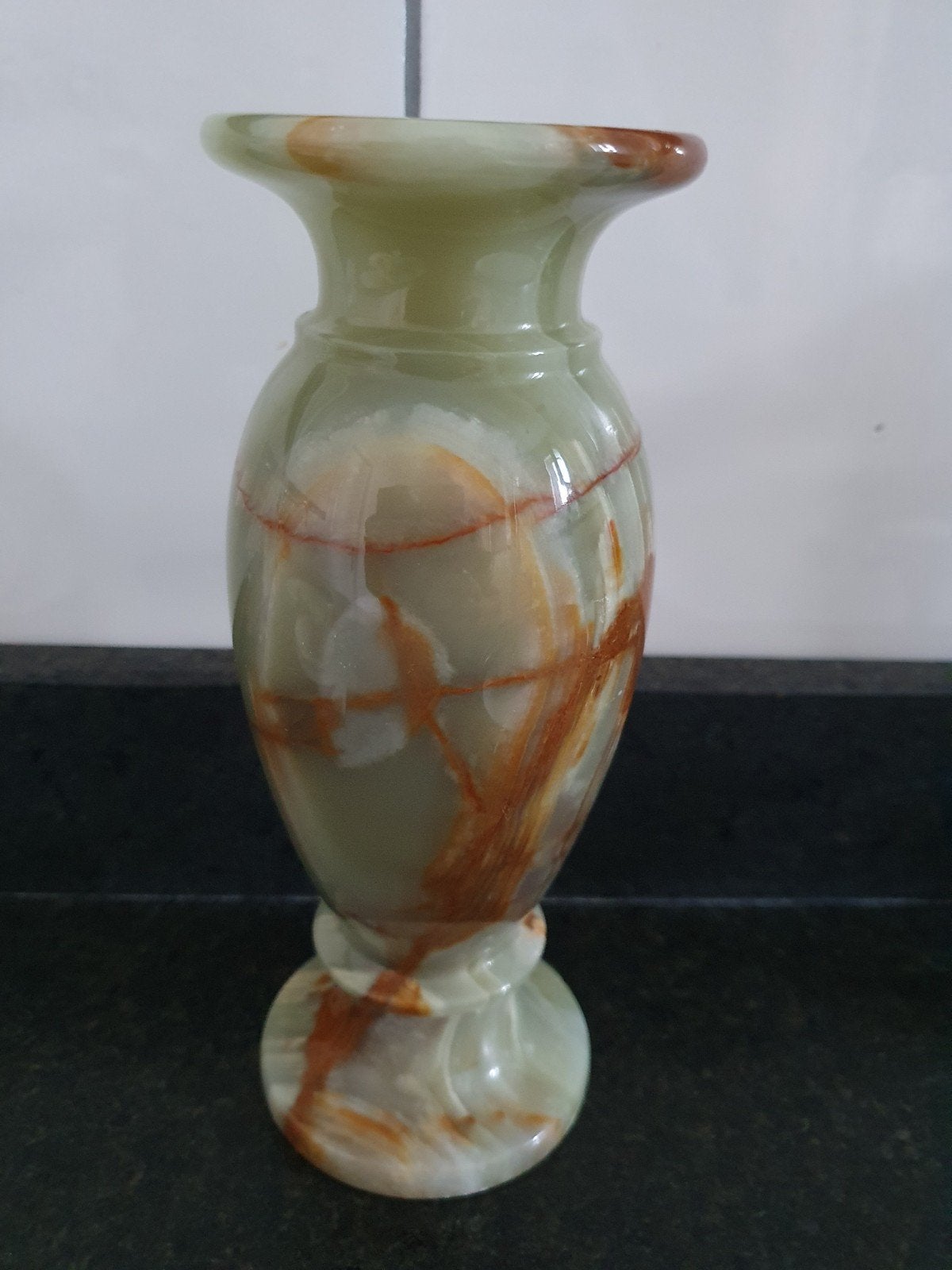 Prachtige onyx vaas, groen met bruine aders, Ophalen of Verzenden