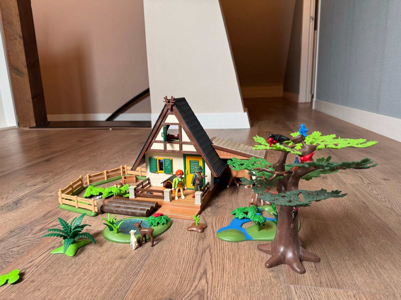Playmobil Boswachtershuis 4207 met accessoires, Ophalen of Verzenden, Gebruikt