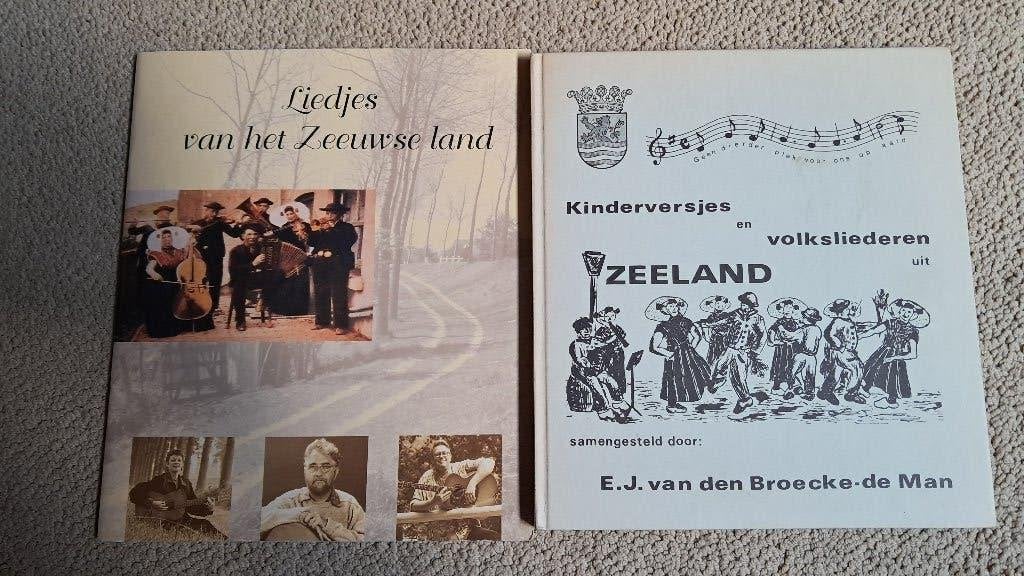 Zeeland Zeeuwse liedjes Set van 2 leuke boeken, 20e eeuw of later, Zo goed als nieuw, E.J. van den Broecke – de Man,  P. Brakman