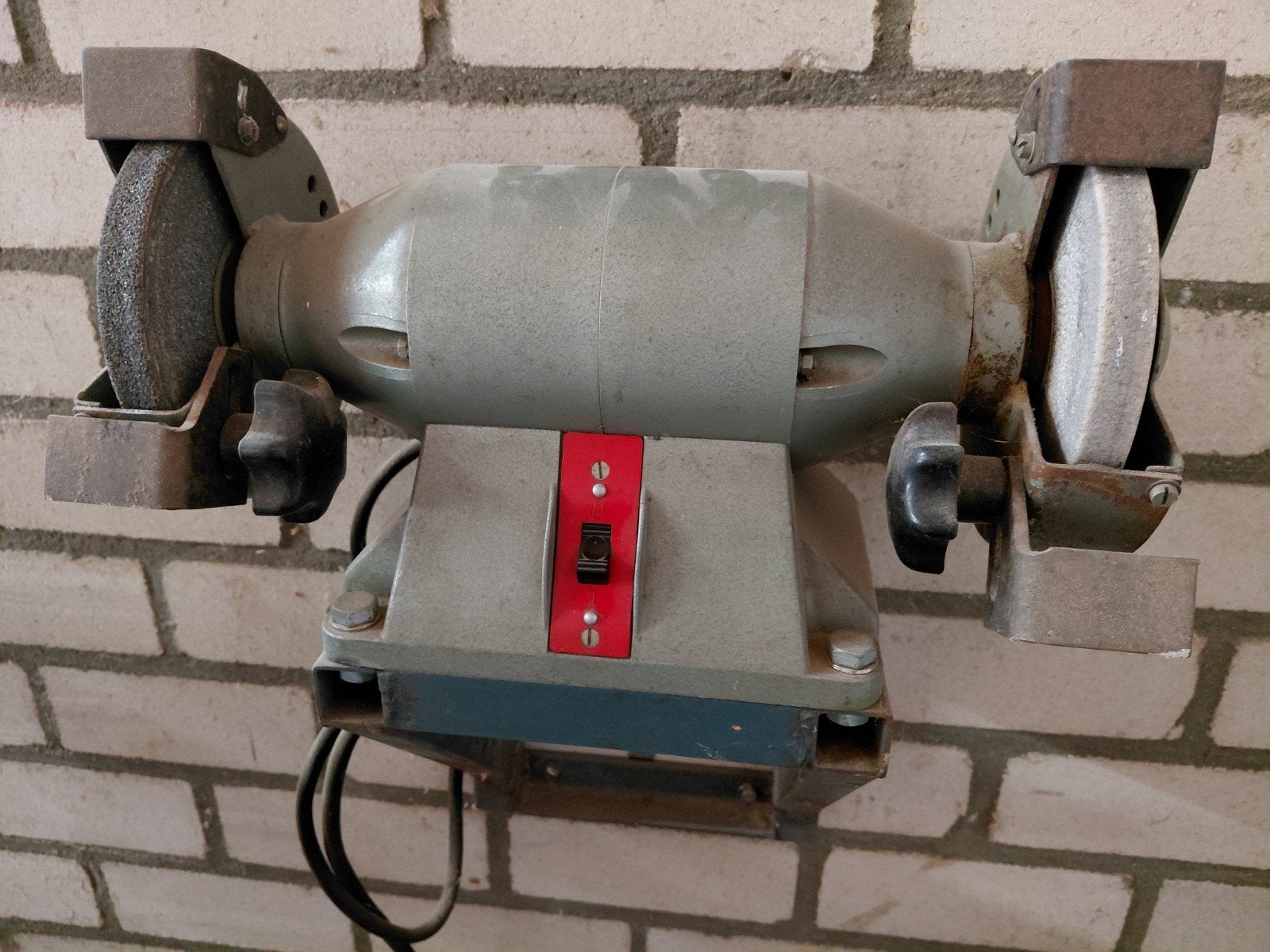 slijpmachine inclusief beugel, Ophalen, Gebruikt, Minder dan 700 watt, Werkbankslijpmachine