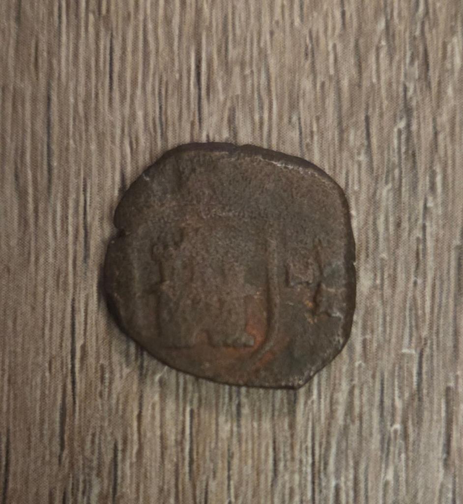 Spaanse bronze munt uit middeleeuwen, Ophalen of Verzenden, Overige waardes, Losse munt