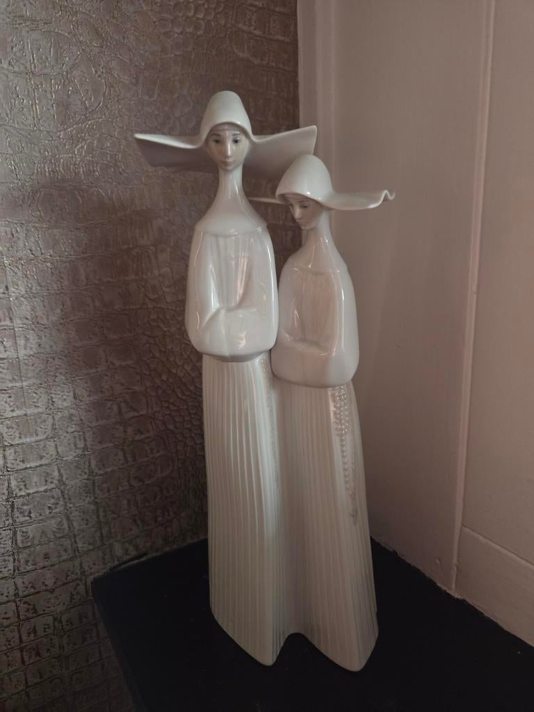 Lladro Beeld 'De Witte Nonnen' - Historisch Verzamelaarsstuk, Verzamelen, Beelden en Beeldjes, Ophalen