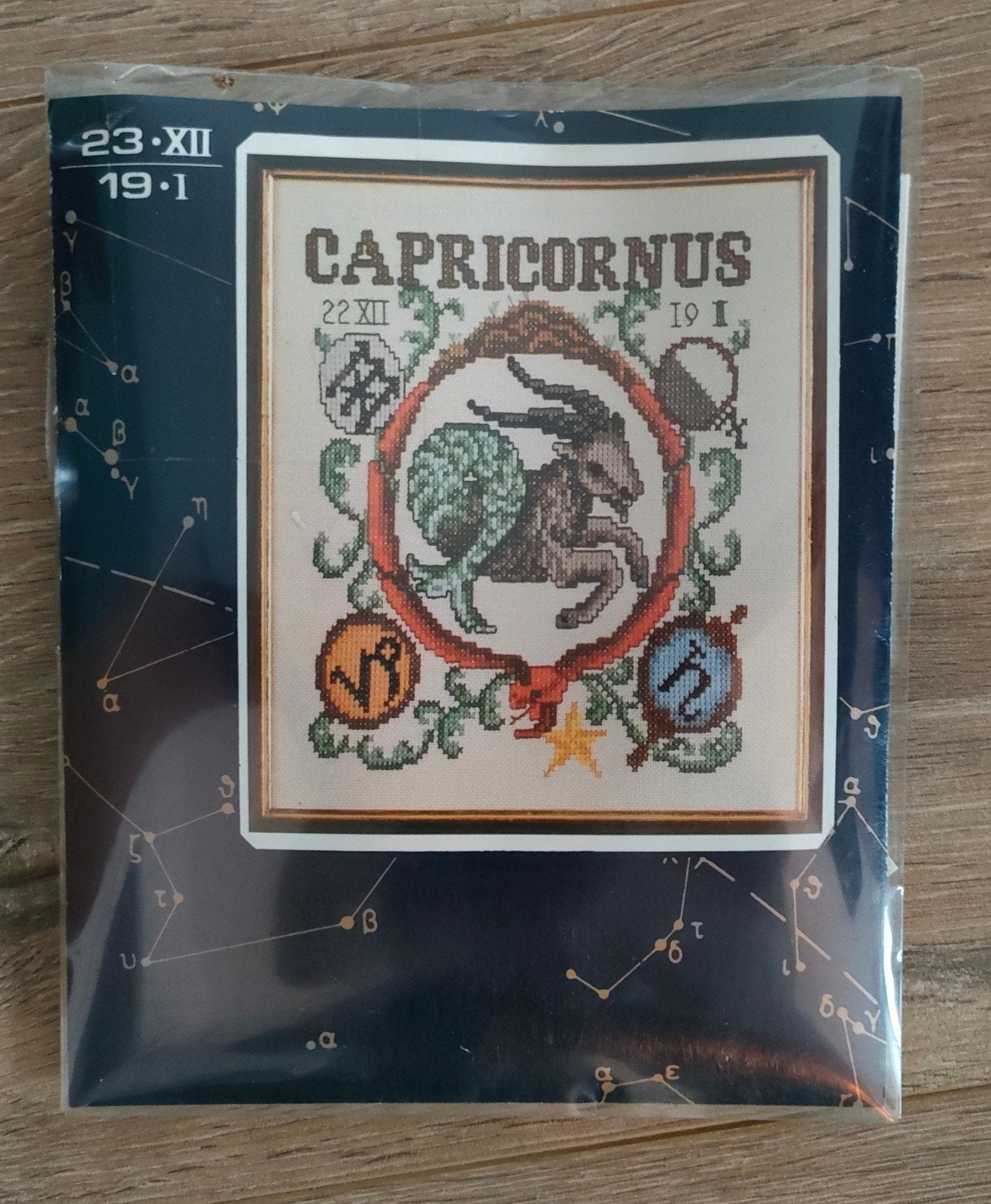 Vintage Lanarte borduurpakket van sterrenbeeld steenbok., Ophalen of Verzenden, Nieuw, Handborduren, Borduurpakket