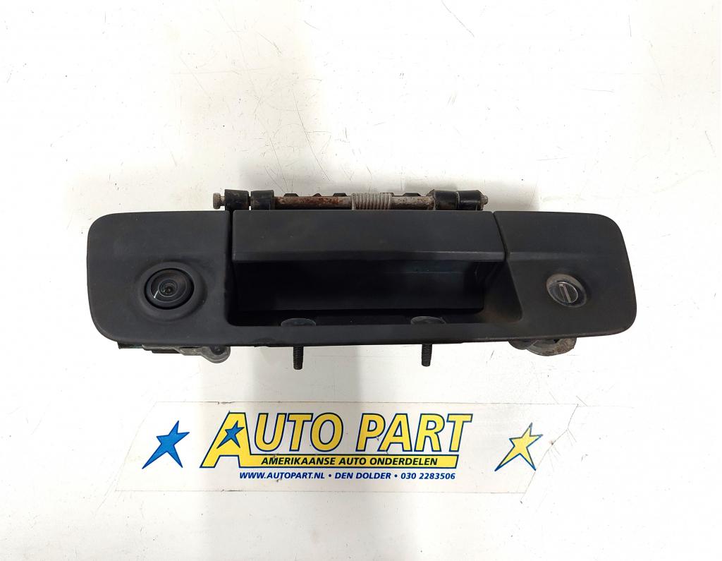 Dodge Ram pickup achterklephendel met camera 2013-2018, Gebruikt, PO Box 21-8004 | Auburn Hills, MI 48321-8004, Amerikaanse onderdelen