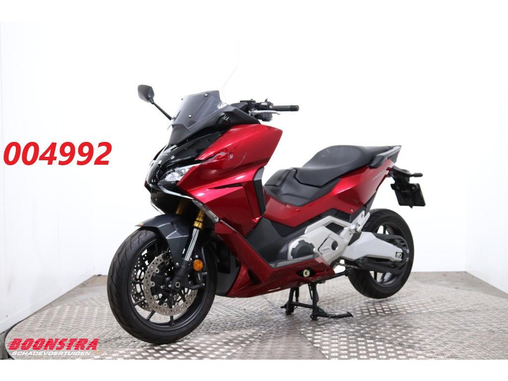Honda Forza 750 Forza 750 ABS DCT 9.215 km! (bj 2021), Motoren, Motoren | Schademotoren, Honda, Dopplerlaan 4
9207HC  DRACHTEN, NL