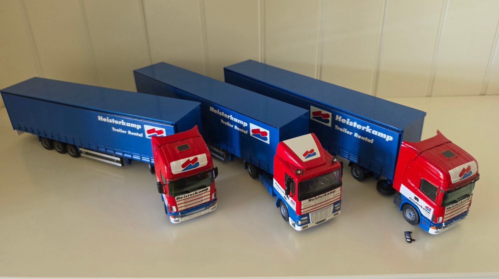 3x Heisterkamp vrachtwagens met trailer 1:50, Ophalen of Verzenden, Zo goed als nieuw, Bus of Vrachtwagen, Tekno
