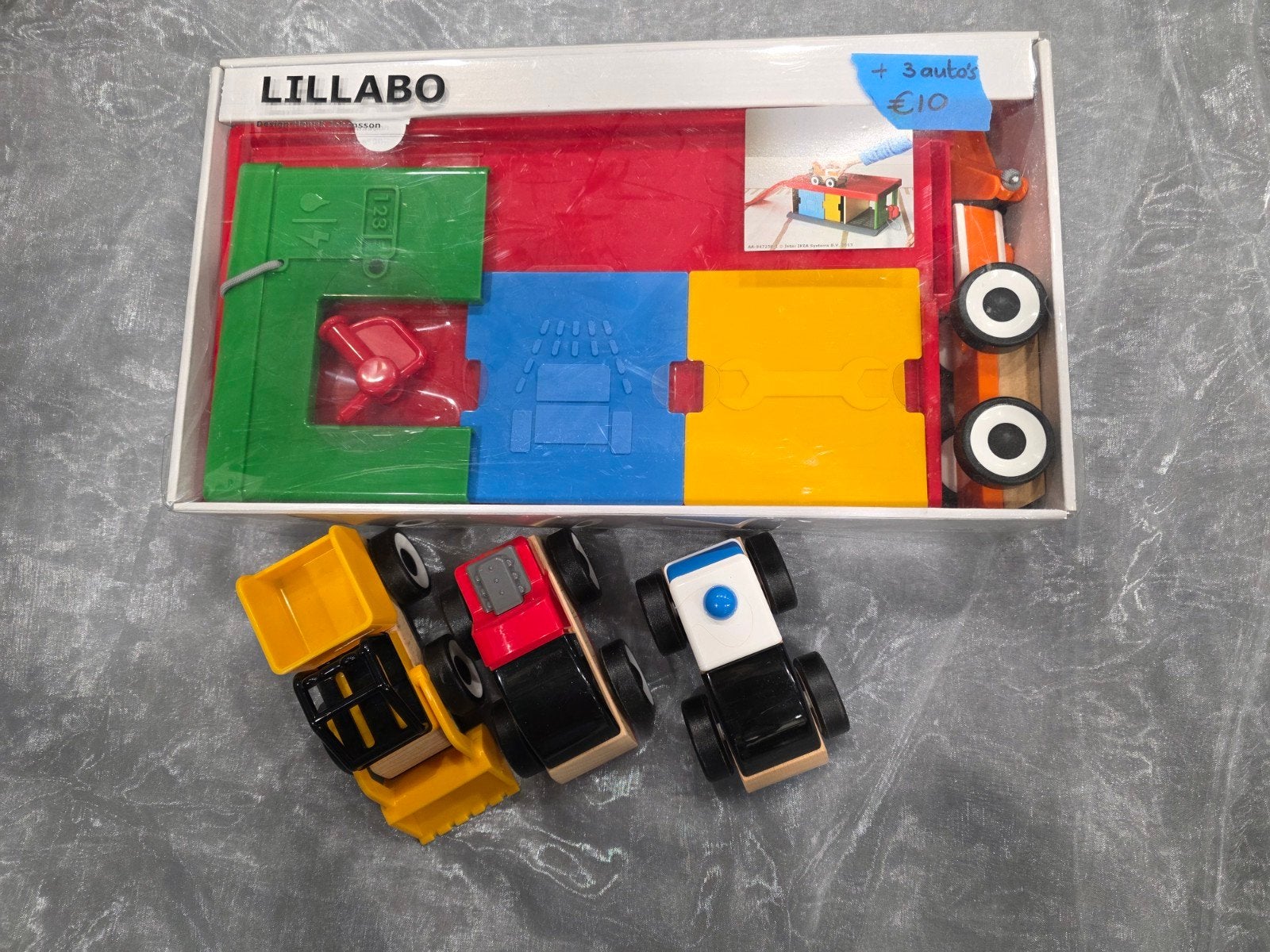 IKEA LILLABO Garage met 3 auto's, Ophalen, Nieuw