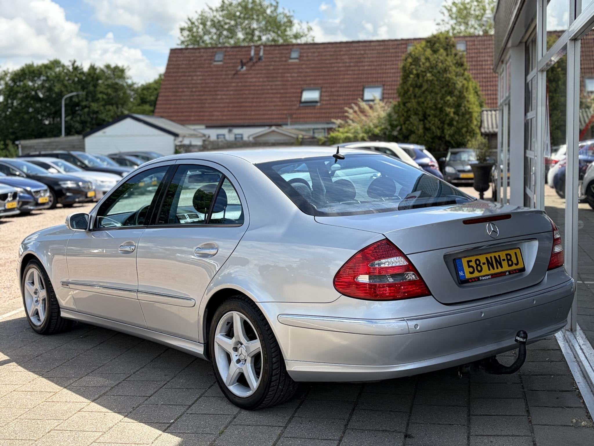 Mercedes-Benz E-klasse 240 Avantgarde V6 / Youngtimer / Lede, Automaat, Achterwielaandrijving, Gebruikt, 2597 cc