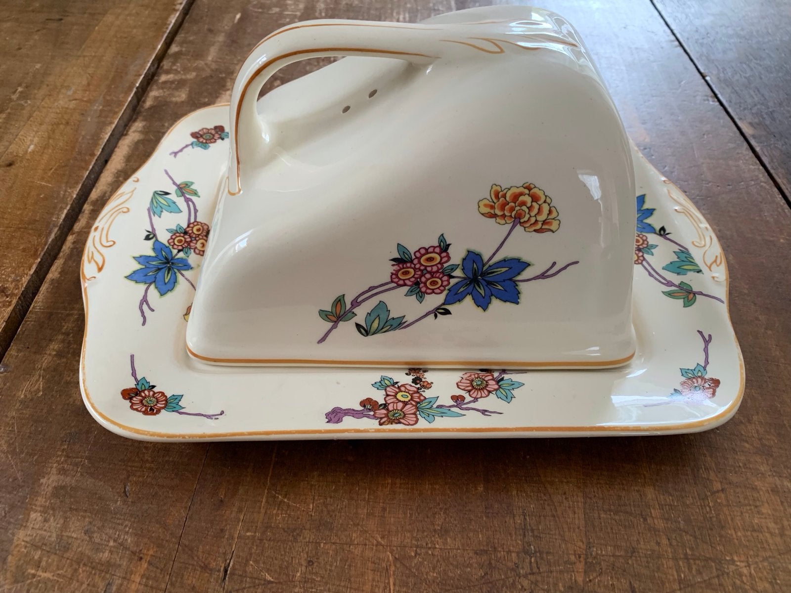 Vintage Kaasstolp met Prachtig Bloemmotief, Ophalen