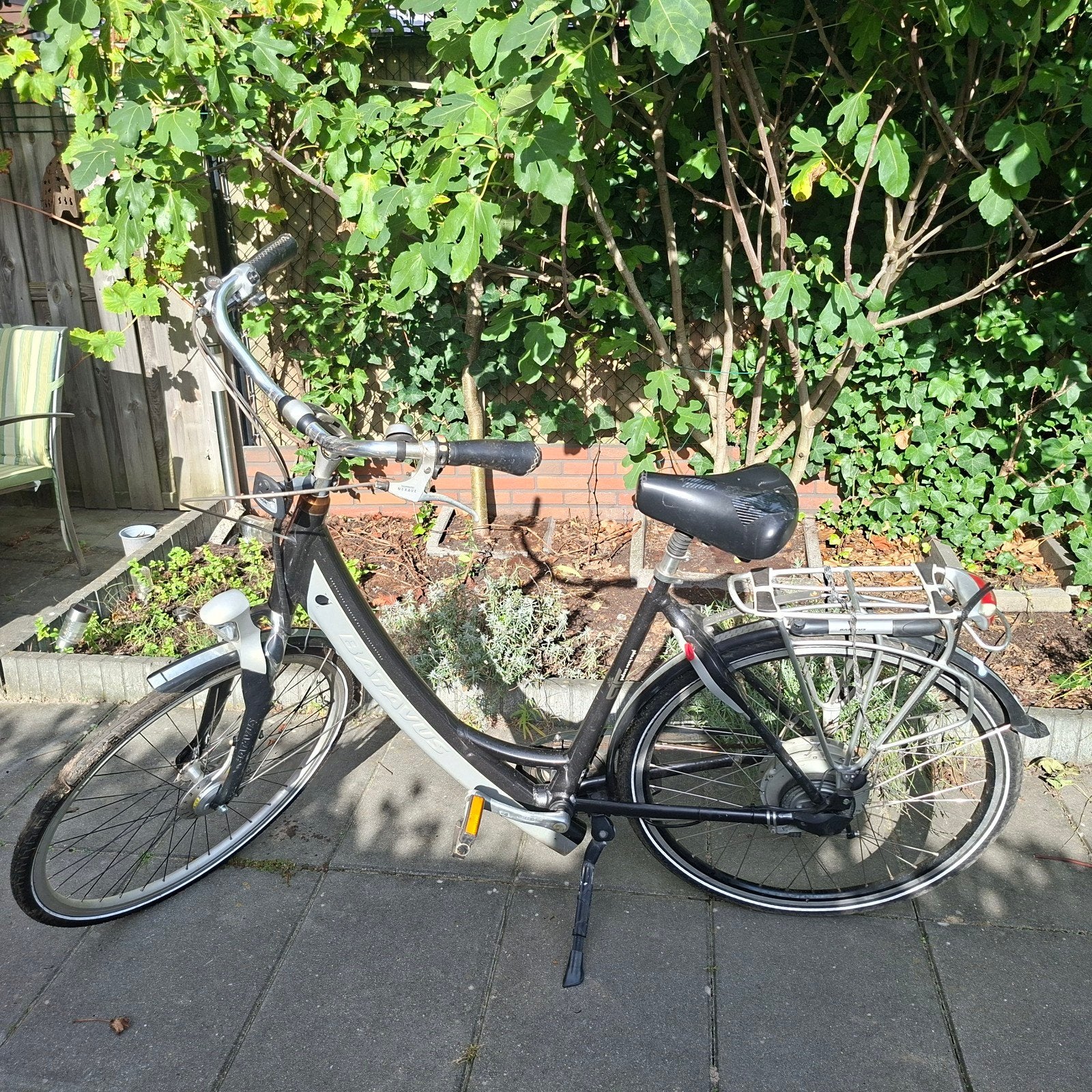 Batavus damesfiets met versnellingen en lage instap, Fietsen en Brommers, Ophalen, (Extra) lage instap, Batavus, Trommelrem