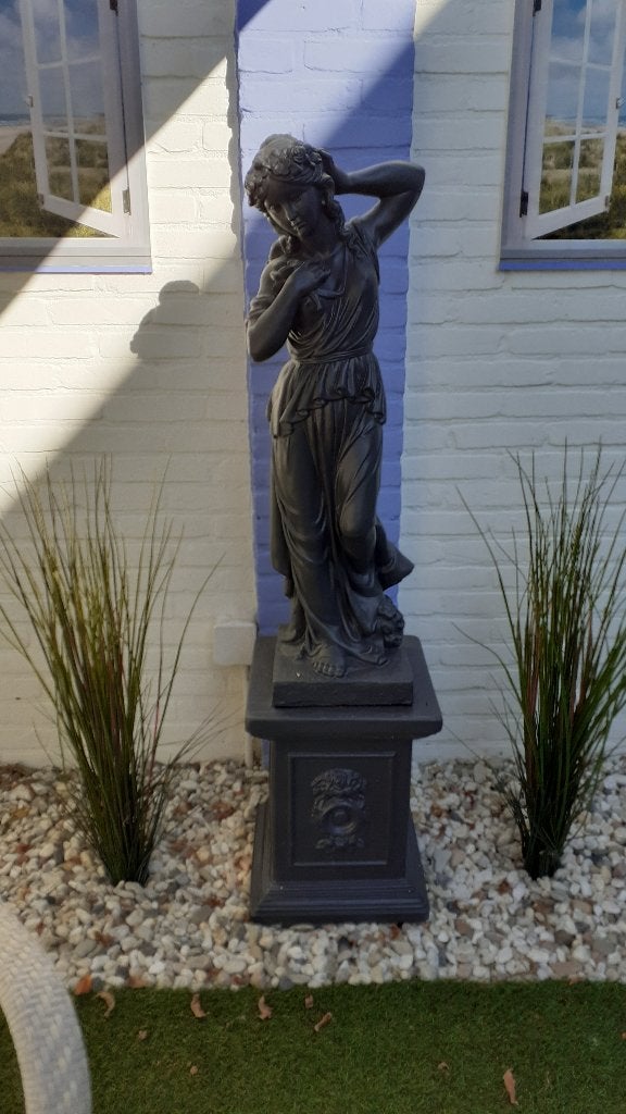 Tuinbeeld met zuil, Ophalen, Nieuw, Beton, Mensenbeeld