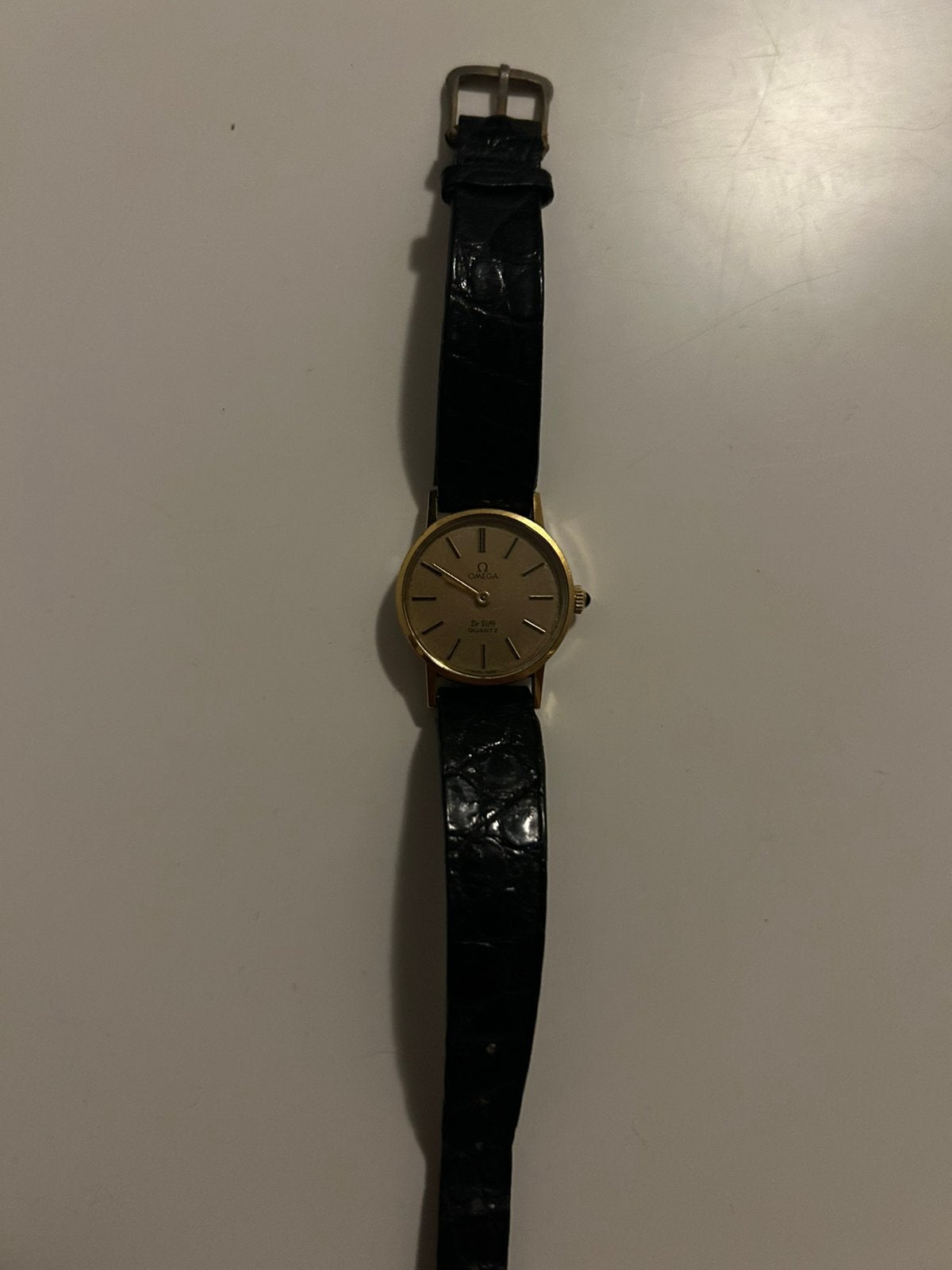 Omega de ville Quartz, Sieraden, Tassen en Uiterlijk, Horloges | Antiek, Ophalen of Verzenden, Polshorloge, Omega