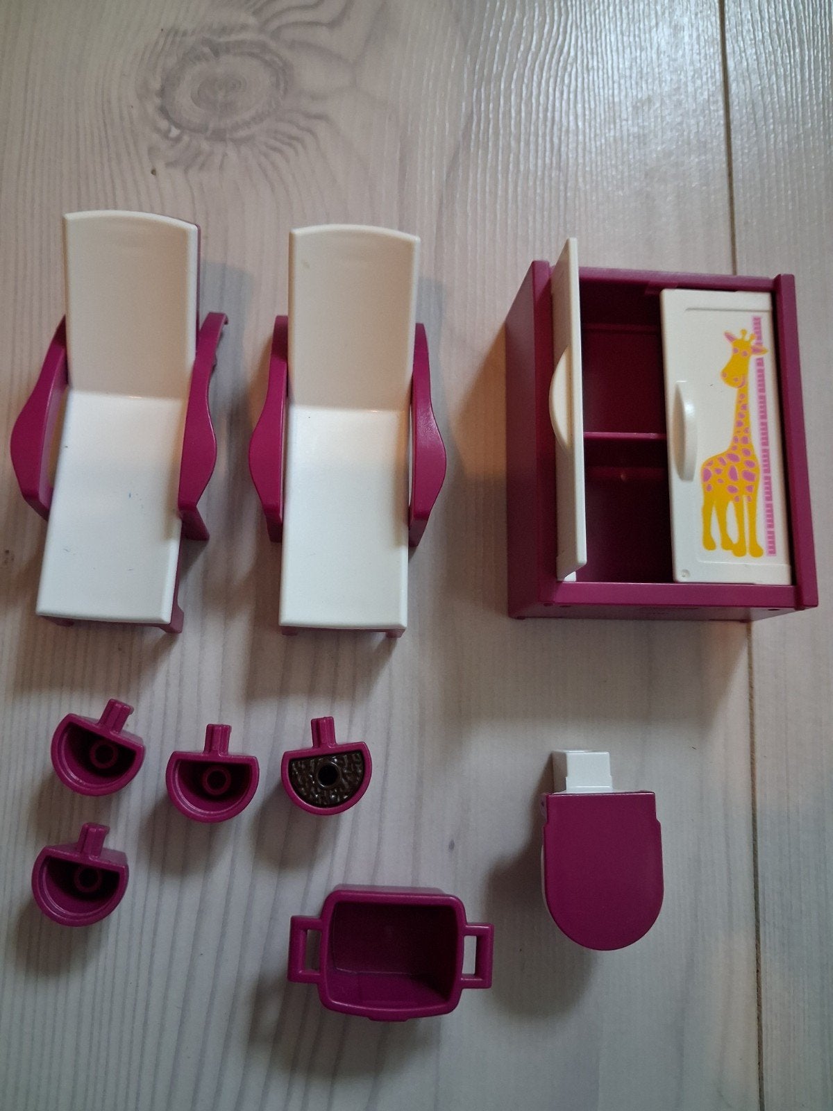 Playmobil meubels: 2 ligstoelen, kastje en accessoires, Ophalen of Verzenden, Jongen of Meisje
