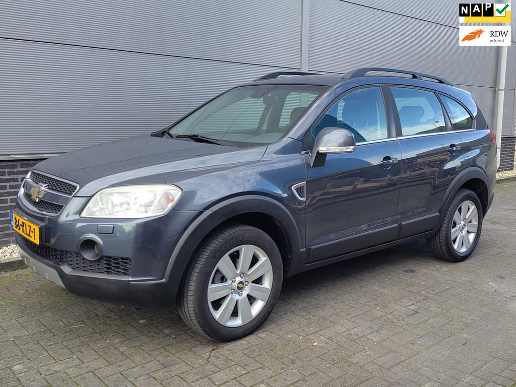 Chevrolet Captiva 3.2i Executive Limited Edition - Youngtime, Auto's, Chevrolet, 3195 cc, Gebruikt, 2000 kg, 7 stoelen