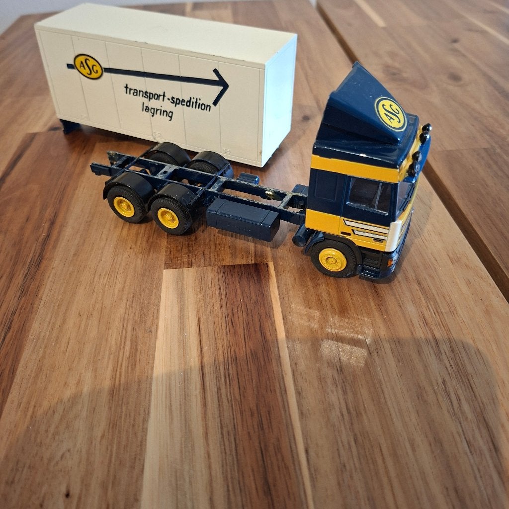 ASG COLLECTION O.A.95 DAF 6 X 2 ,LZV TRAILER,HANGER,SCANIA., Hobby en Vrije tijd, Modelauto's | 1:50, Verzenden, Gebruikt, Bus of Vrachtwagen