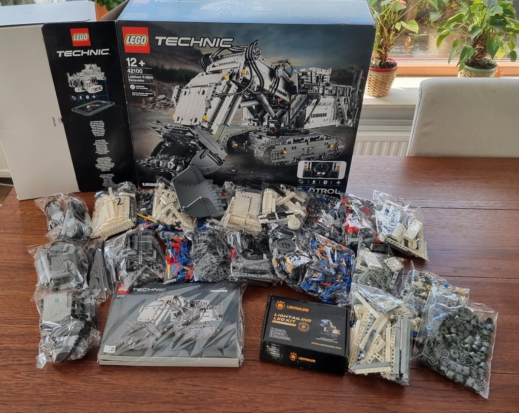 Lego Technic 42100 Liebherr R 9800 Graafmachine met Lichtset, Ophalen of Verzenden, Zo goed als nieuw