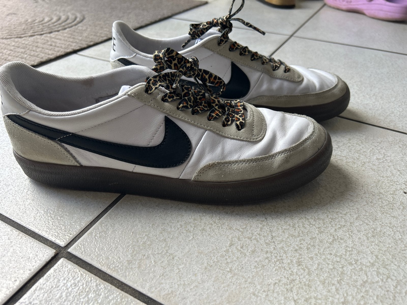Nike sneakers met luipaardprint veters maar 44, Ophalen, Gedragen, Wit, Sneakers of Gympen