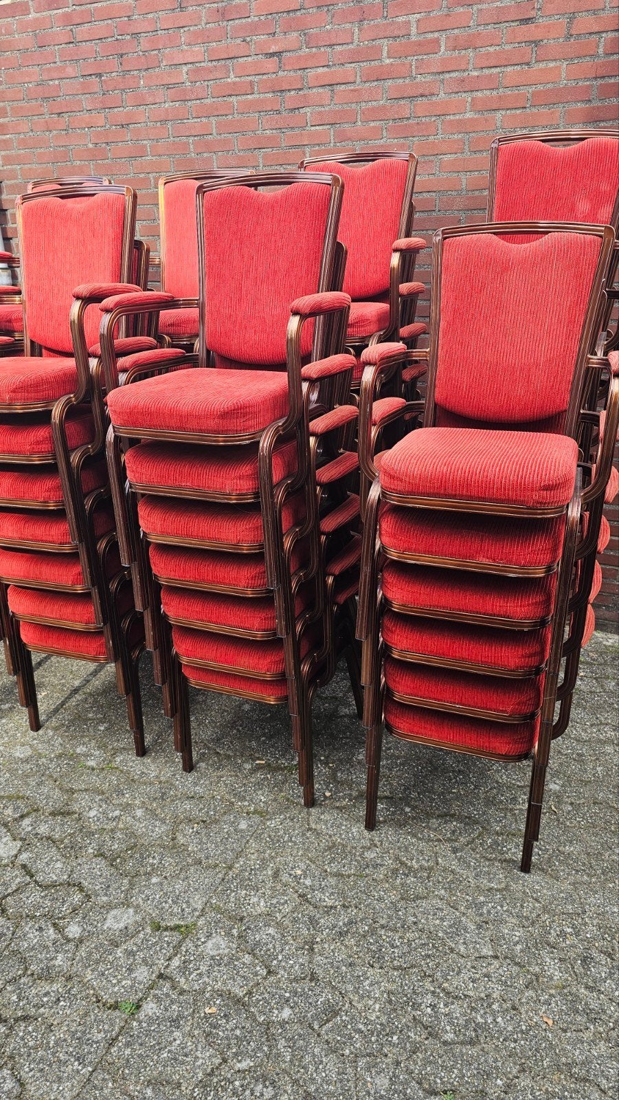59 Luxe Rode Stoelen - Ideaal voor Evenementen en Horeca, Huis en Inrichting, Ophalen of Verzenden, Gebruikt, Rood, Vijf, Zes of meer stoelen