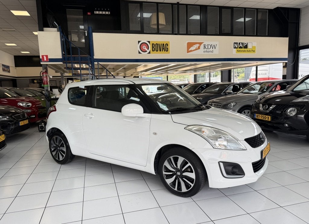 Suzuki Swift 1.2 Base EASSS (bj 2013), Auto's, Stof, Gebruikt, Elektrische ramen, Bedrijf