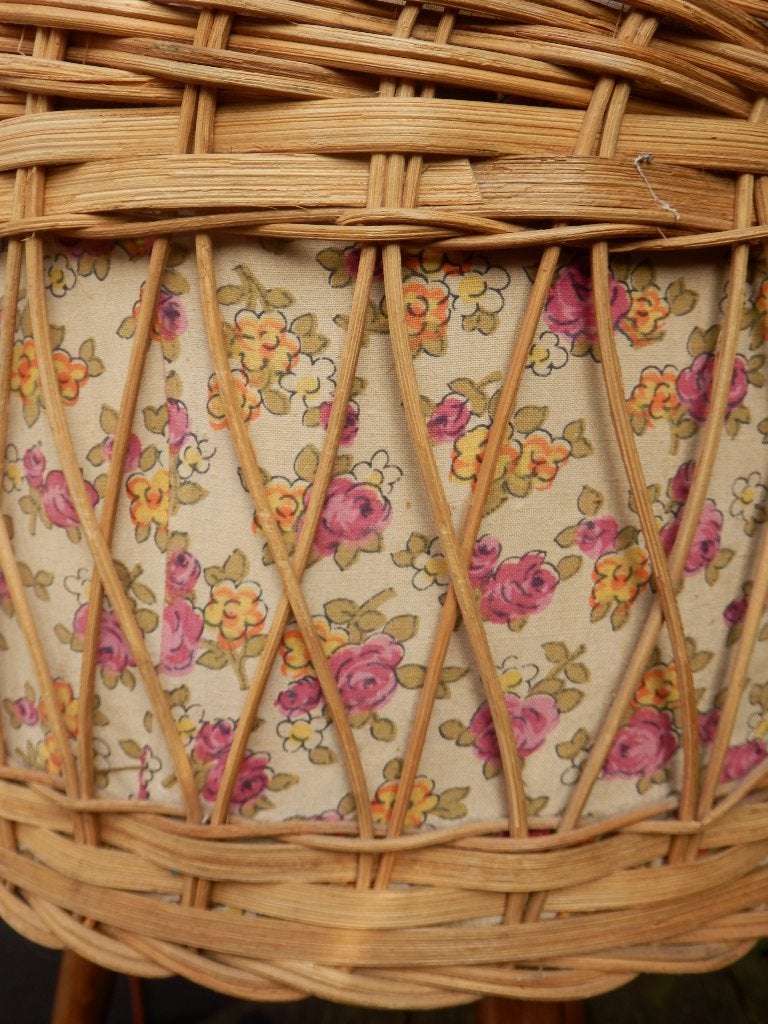 Vintage rotan naaidoos op pootjes, schattig!, Hobby en Vrije tijd, Ophalen, Gebruikt