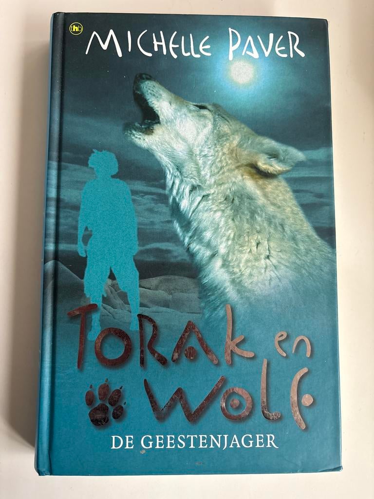 Torak en Wolf: De Geestenjager - Michelle Paver, Boeken, Ophalen of Verzenden, Zo goed als nieuw, Fictie