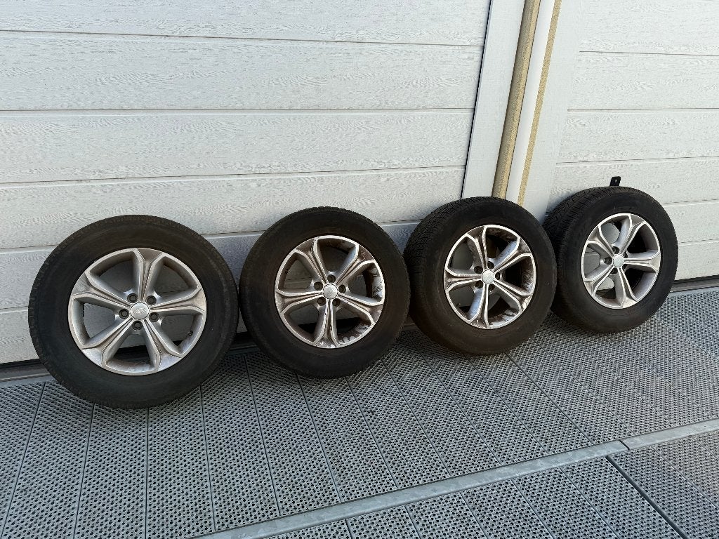 4 Landrover Freelander 2 velgen met Winter banden 235/65 R17, Auto-onderdelen, Banden en Velgen, Ophalen, Gebruikt, Banden en Velgen
