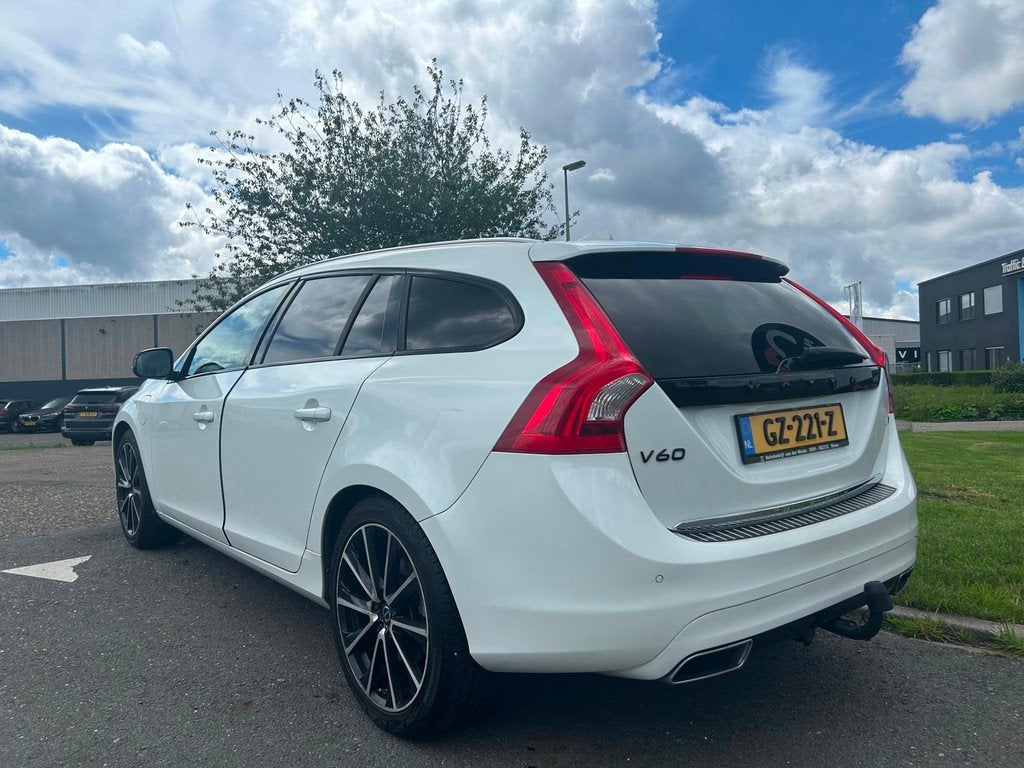 Volvo V60 | 2015 | 2.4 D5 Twin Engine Special Edition | Auto, Automaat, Euro 6, Vierwielaandrijving, 210 min