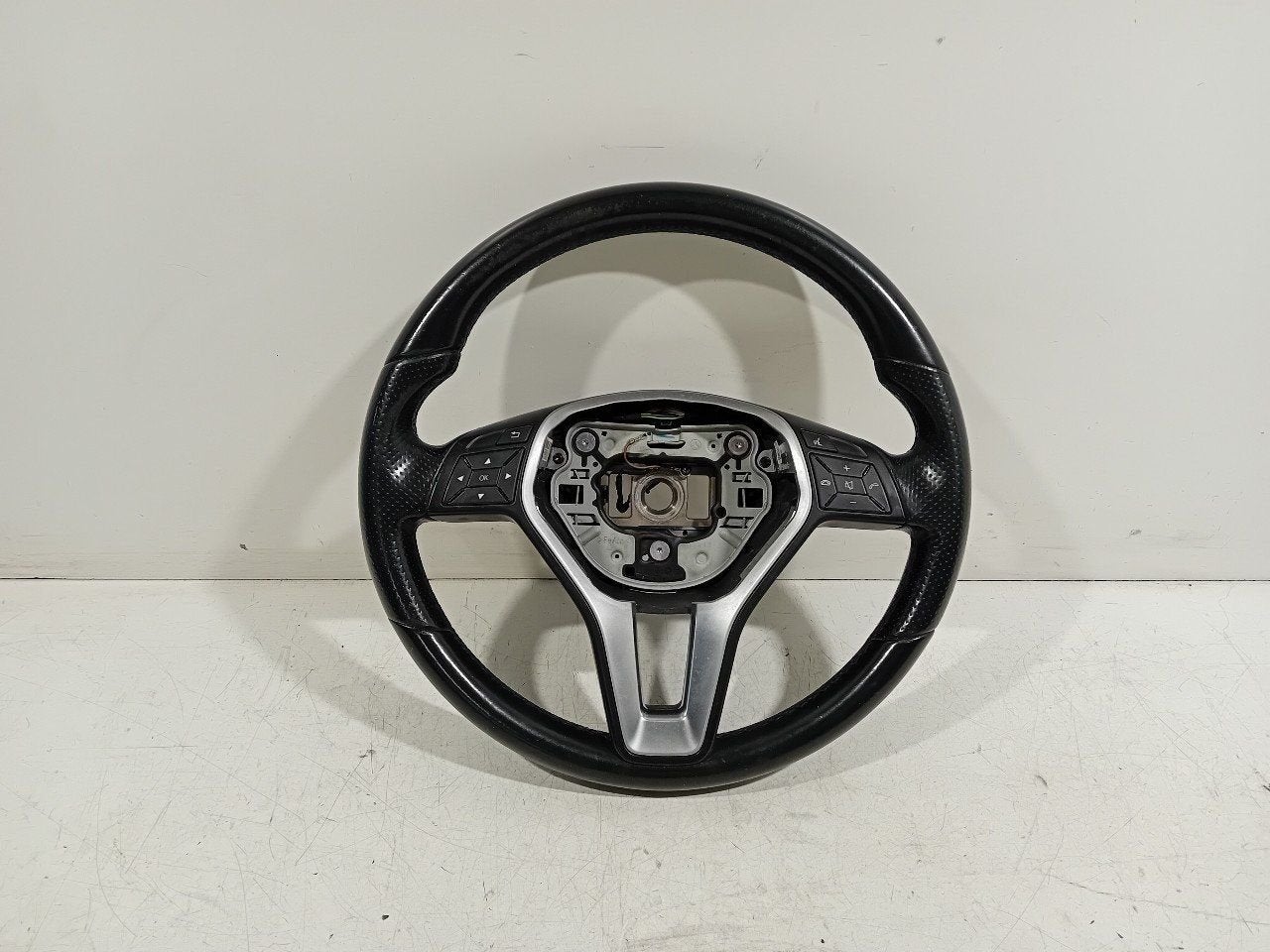Stuur Mercedes-Benz C-Klasse, Onderdelen@venauto.nl, Van der Ven Autorecycling B.V., Gebruikt, Ettenseweg 76, 4706 PB Roosendaal, The Netherlands