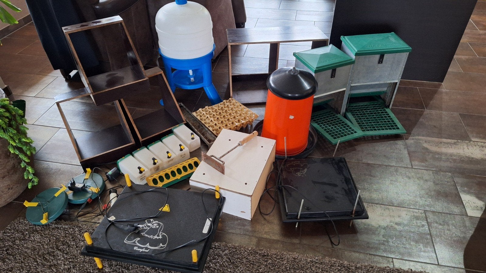 alles voor kippen wegens beeindiging hobby, Dieren en Toebehoren, Ophalen, Gebruikt, Drinken en Voederen
